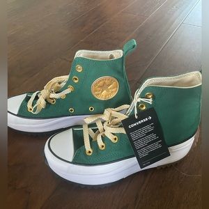 NWT platform green and gold Converse